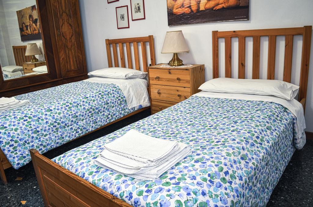 Bed And Breakfast Arcobaleno โบโลญญา ภายนอก รูปภาพ